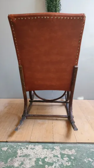Mecedora Thonet Cuero Marrón