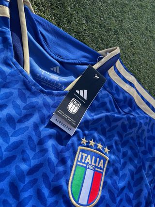 Camiseta Italia Adidas Azul y Dorada