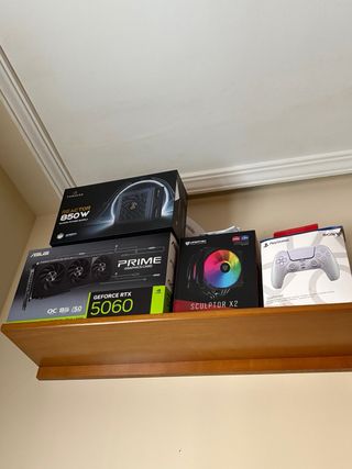 PC Gaming + mando de ps5 + escritorio y silla