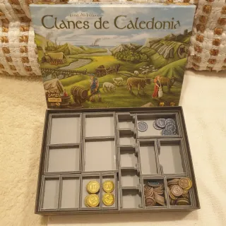 Caja Clanes de Caledonia + Folded Space