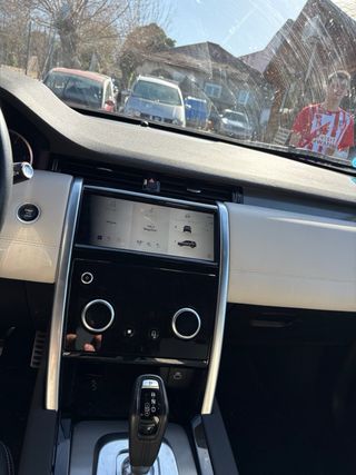 Land Rover Discovery Sport 2022