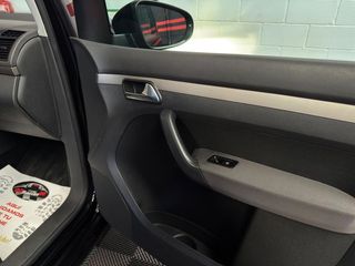 Volkswagen Touran 1.9TDI Advance Bluemotion 105CV 2010 5P