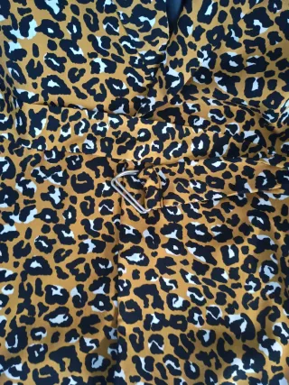 Americana animal print forrada