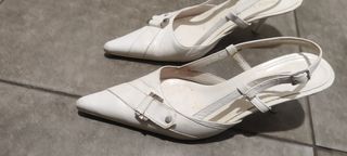 Zapatos de tacón blancos Noelia Lopez muy usados
