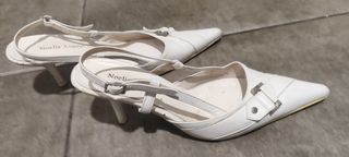 Zapatos de tacón blancos Noelia Lopez muy usados