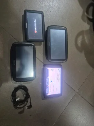 Lote 4 GPS TomTom