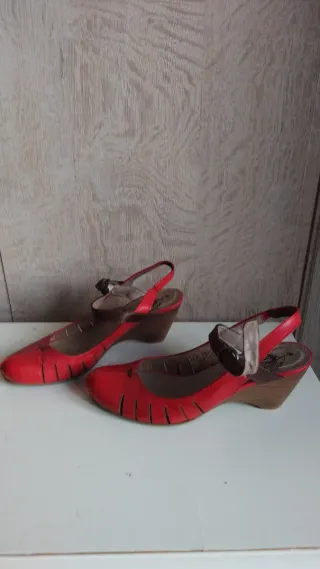 Sandalias Wonders Cuero Rojo Talla 38