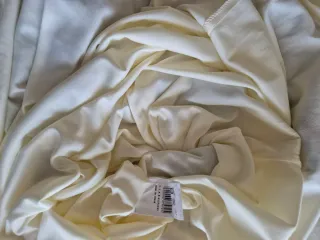 Vestido largo estampado con pedrería