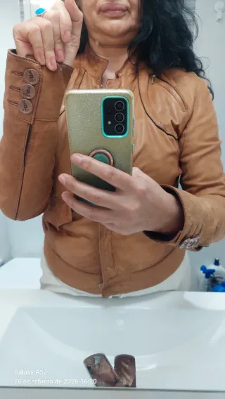 Chaqueta de cuero marrón mujer