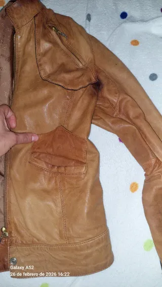Chaqueta de cuero marrón mujer