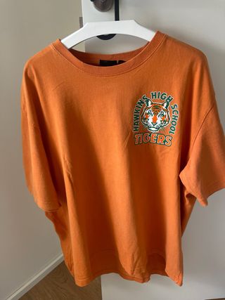 Camiseta H&M Stranger Things XL