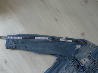 Cazadora vaquera larga ADRIXX desgastada