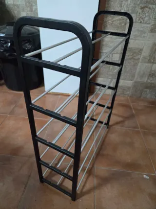 Zapatero Metálico Negro y Plateado