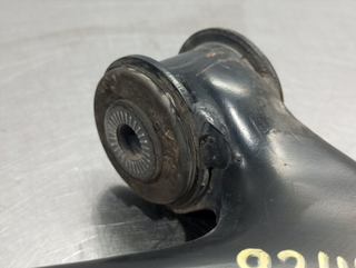 BRAZO SUSPENSION INFERIOR DELANTERO IZQUIERDO VOL