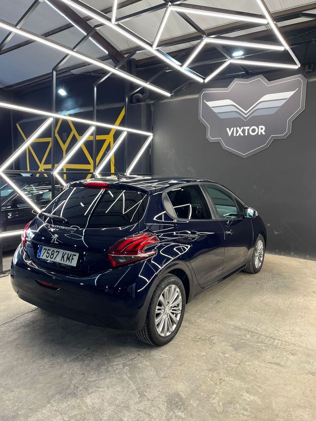 Peugeot 208 1.2L PureTech 82 Style 5p S/S