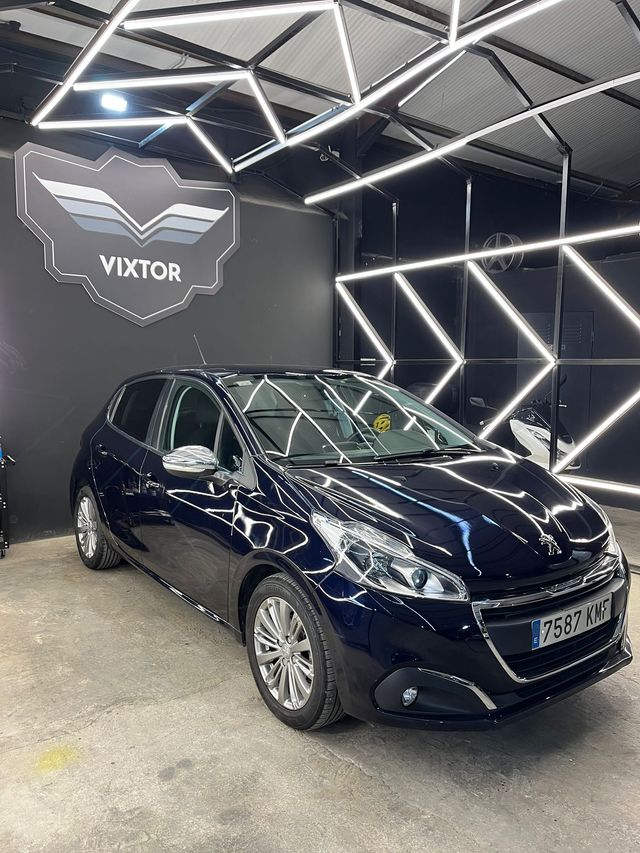 Peugeot 208 1.2L PureTech 82 Style 5p S/S