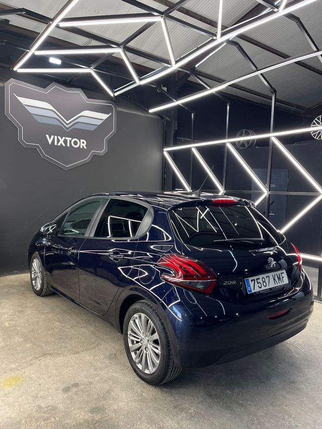 Peugeot 208 1.2L PureTech 82 Style 5p S/S