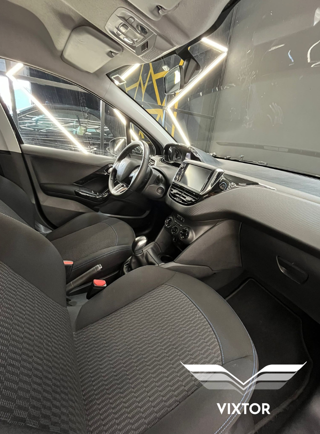 Peugeot 208 1.2L PureTech 82 Style 5p S/S