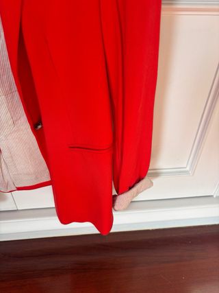 Americana Zara Roja Talla M