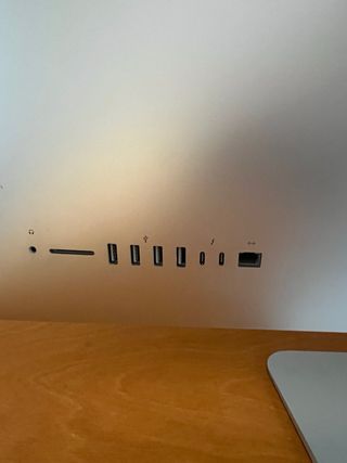 iMac 27 5K (2019) i5 6 núcleos + Teclado y ratón