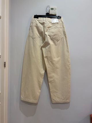 Uniqlo Mujer / pantalón pana S-M / sin estrenar