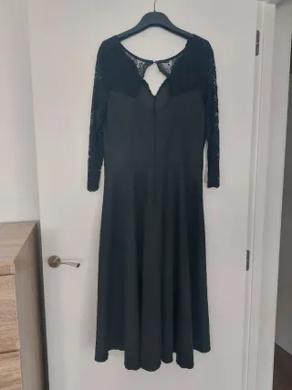 Vestido elegante negro encaje manga semicorta