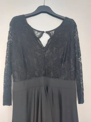 Vestido elegante negro encaje manga semicorta