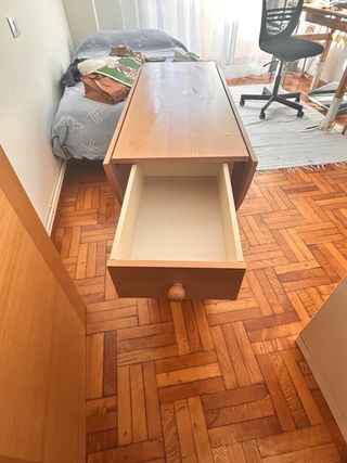 Mesa plegable pino natural. Medidas abierta 140 cm