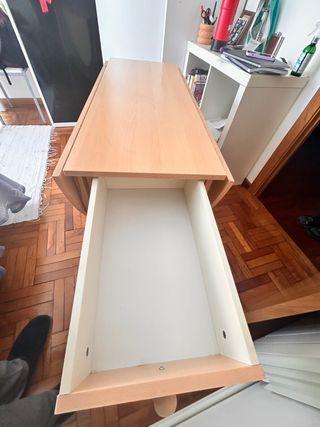 Mesa plegable pino natural. Medidas abierta 140 cm