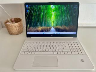 Portátil HP 15S-FQ1044NS i5-1035G1/16GB/512GB