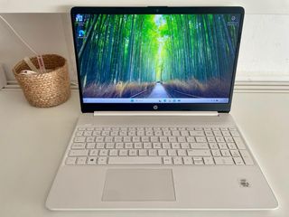 Portátil HP 15S-FQ1044NS i5-1035G1/16GB/512GB