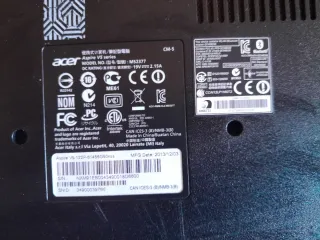 Ordenador portátil ACER Aspire V5-122P.
