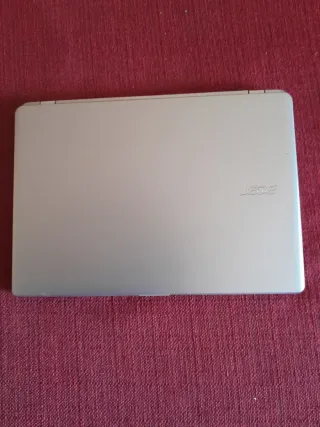 Ordenador portátil ACER Aspire V5-122P.