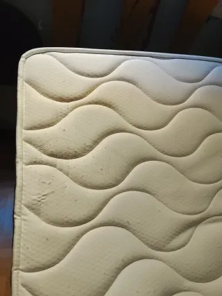 Materasso in memory foam e schiuma. Letto singolo