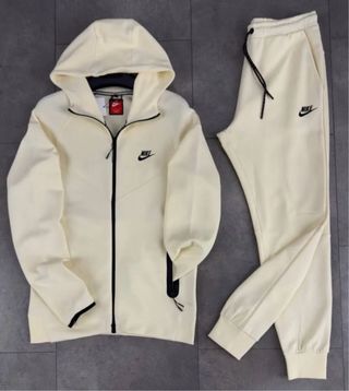 Conjunto Chándal Nike Beige
