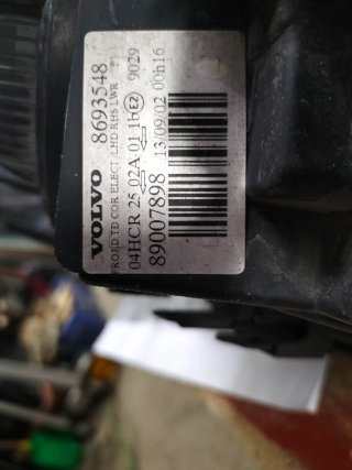 Faro Derecho Volvo V70 2003