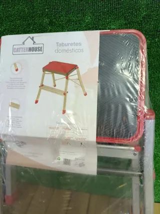 Taburete Escalera de Acero 2 Peldaños CatterHouse