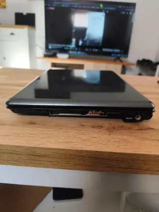 Portatile Compaq Presario V6000 in nero