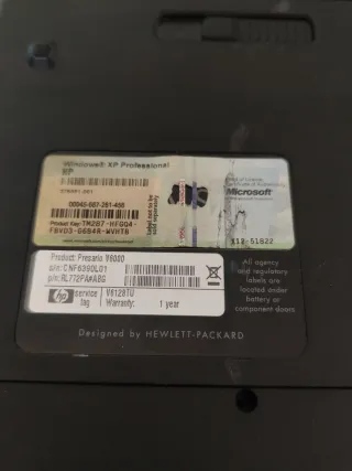 Portatile Compaq Presario V6000 in nero