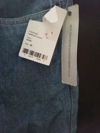 Pantalón vaquero skate sin usar Talla 30