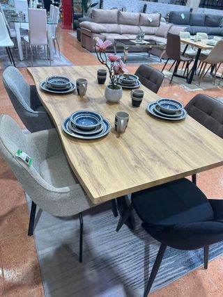 Mesa Comedor Madera 160cm + 4 Sillas Negras