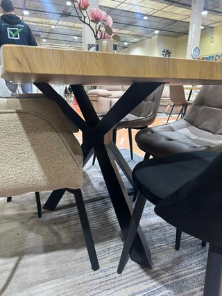Mesa Comedor Madera 160cm + 4 Sillas Negras