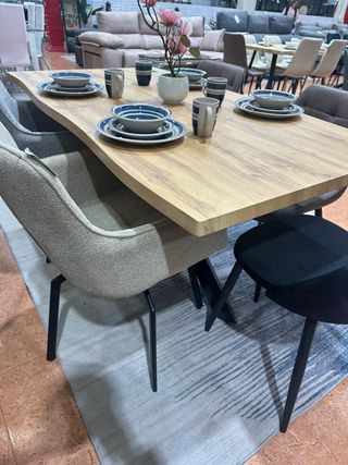 Mesa Comedor Madera 160cm + 4 Sillas Negras