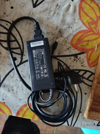 Adaptador Corriente ISO KPA-060F 60W 12V 5A