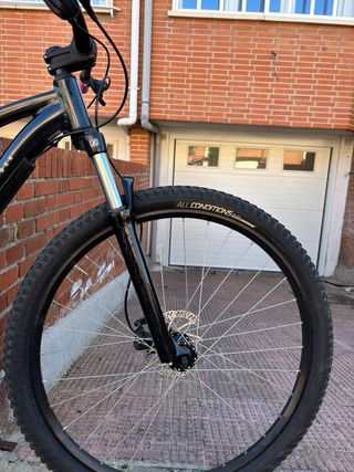 Bicicleta Rockrider MTB 29 in Alluminio