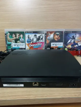 Consola Sony PS3 Negra + 4 Juegos