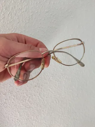 Gafas Gucci Doradas y Blancas