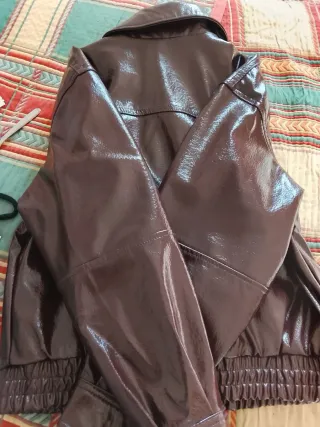 Chaqueta bomber imitación cuero