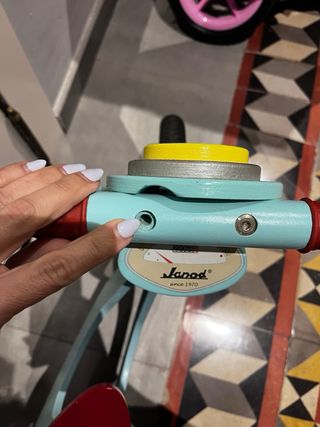 Bicicleta de equilibrio Janod madera estilo Vespa