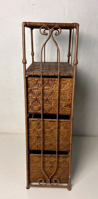 Cajonera Vintage de bambú y ratán